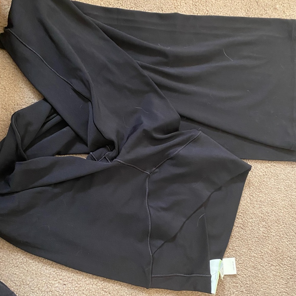 NWT Arie Offline high waisted flared legging